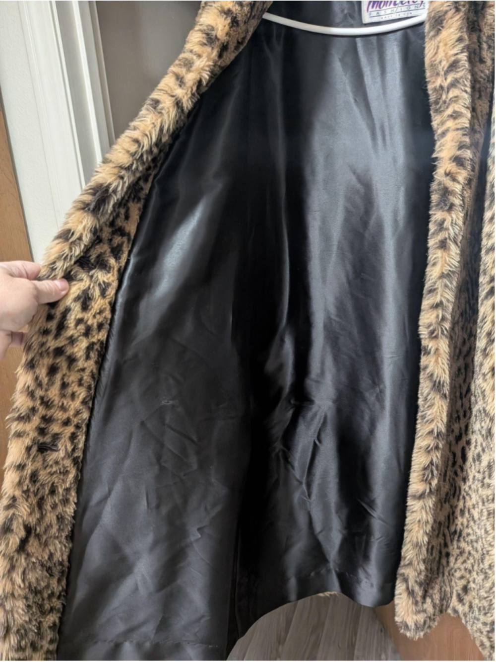 1960s Vintage Monterey Fashions Faux Fur Coat Womens Brown Animal Print USA Long - Picture 3 of 9